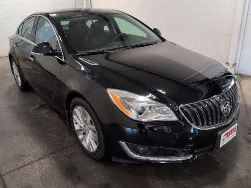 Black Onyx 2016 Buick Regal Turbo