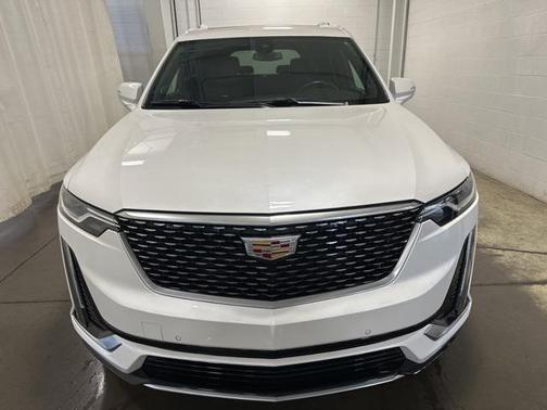 2022 Cadillac XT6 Premium Luxury AWD