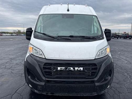Bright White Clearcoat 2025 RAM ProMaster 2500 Tradesman