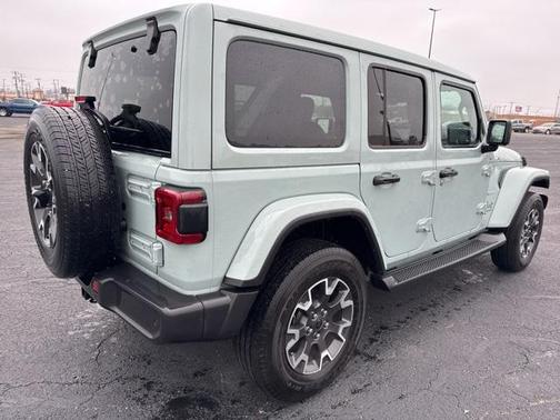 2024 Jeep Wrangler 4-Door Sahara 4x4