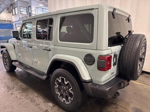 2024 Jeep Wrangler 4-Door Sahara 4x4