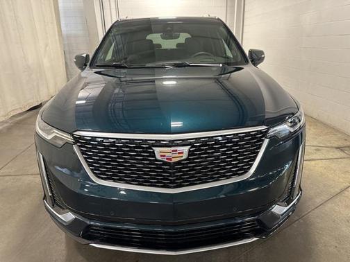 2025 Cadillac XT6 Premium Luxury AWD