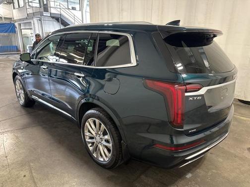 2025 Cadillac XT6 Premium Luxury AWD