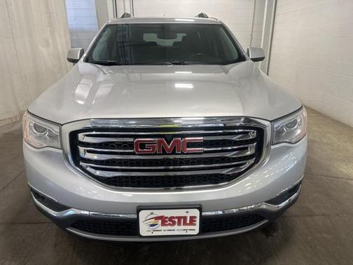 2017 GMC Acadia SLE-2