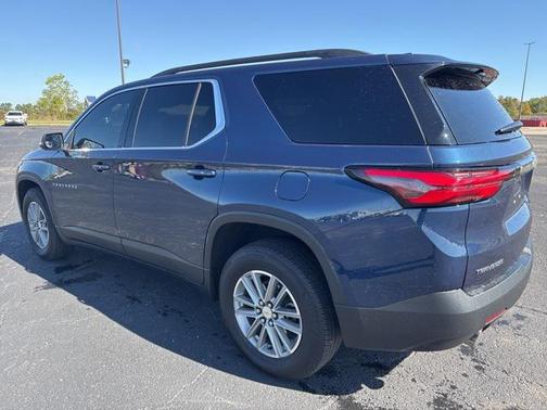 2022 Chevrolet Traverse LT Cloth