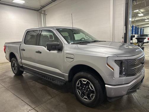 2023 Ford F-150 Lightning XLT