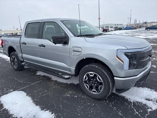 2023 Ford F-150 Lightning XLT