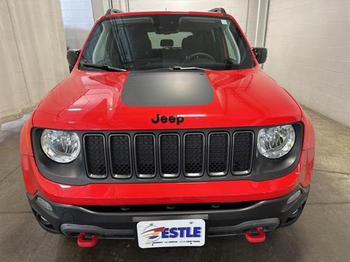 2023 Jeep Renegade Trailhawk