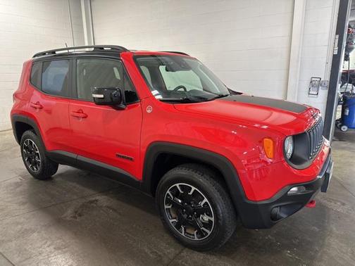 2023 Jeep Renegade Trailhawk