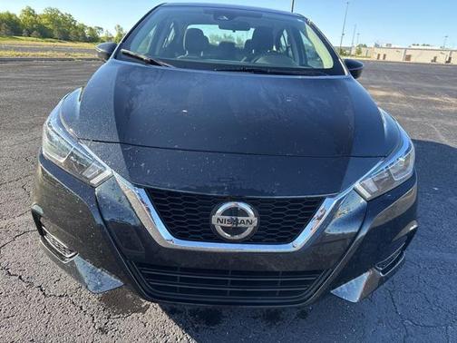 2022 Nissan Versa 1.6 SV