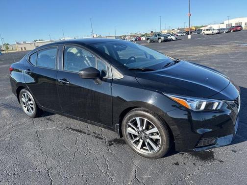 2022 Nissan Versa 1.6 SV