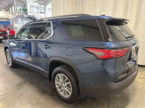 Northsky Blue Metallic 2023 Chevrolet Traverse LT Cloth