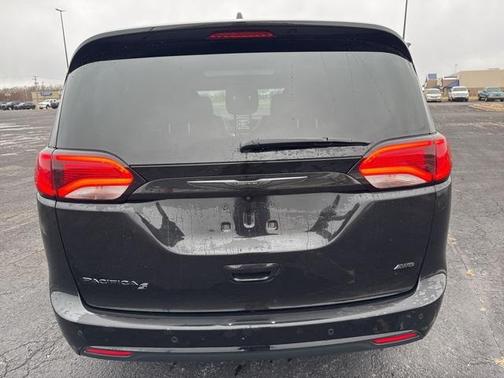 2020 Chrysler Pacifica L