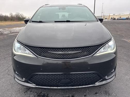 2020 Chrysler Pacifica L