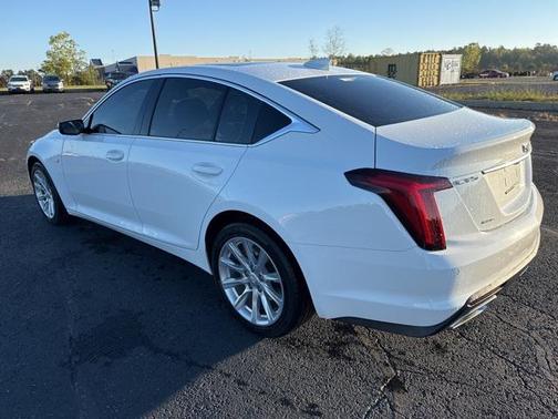 2024 Cadillac CT5 Luxury