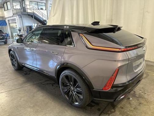 2024 Cadillac LYRIQ Sport