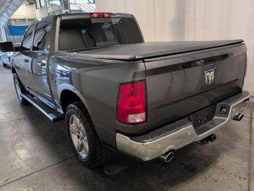 Granite Crystal Metallic Clearcoat 2017 RAM 1500 Big Horn