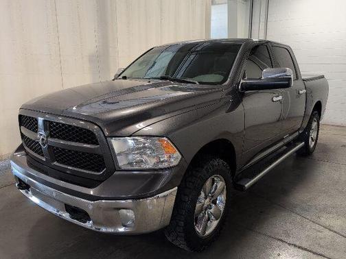 Granite Crystal Metallic Clearcoat 2017 RAM 1500 Big Horn