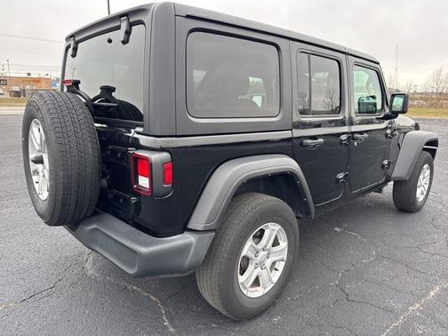 2022 Jeep Wrangler Unlimited Sport