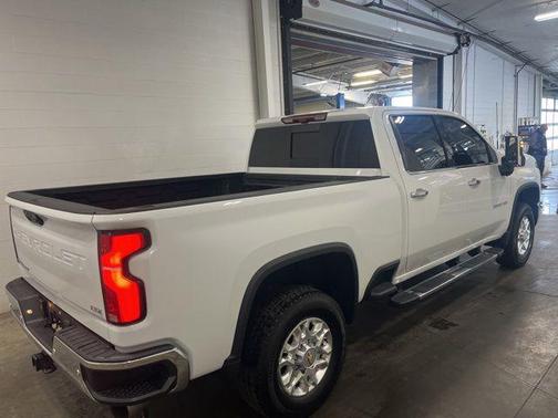 Summit White 2025 Chevrolet Silverado 2500 LTZ