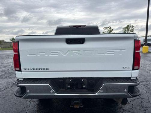 Summit White 2025 Chevrolet Silverado 2500 LTZ