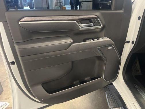 Summit White 2025 Chevrolet Silverado 2500 LTZ