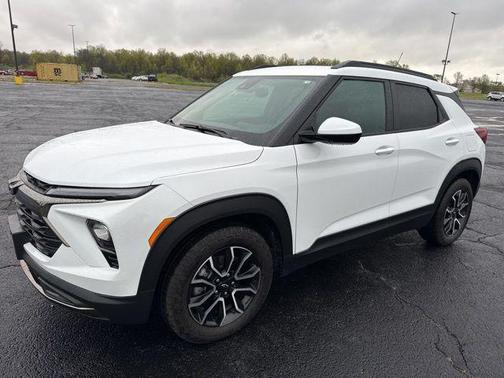 Summit White 2024 Chevrolet Trailblazer ACTIV
