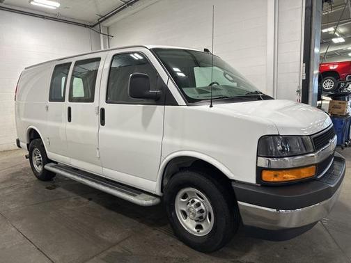 2024 Chevrolet Express 2500 RWD 2500 Regular Wheelbase WT