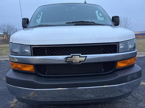 2024 Chevrolet Express 2500 RWD 2500 Regular Wheelbase WT