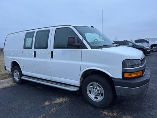 2024 Chevrolet Express 2500 RWD 2500 Regular Wheelbase WT