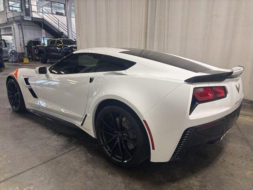 Arctic White 2017 Chevrolet Corvette Grand Sport