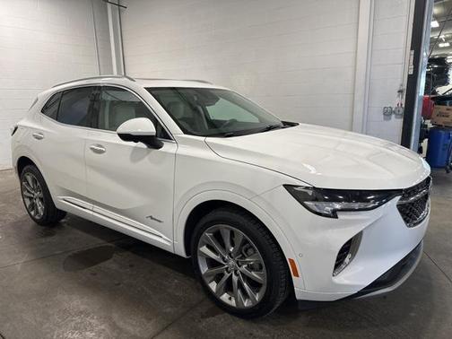 2022 Buick Envision FWD Avenir