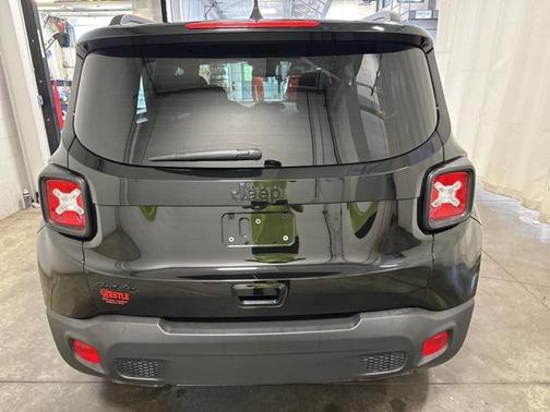 2022 Jeep Renegade Altitude