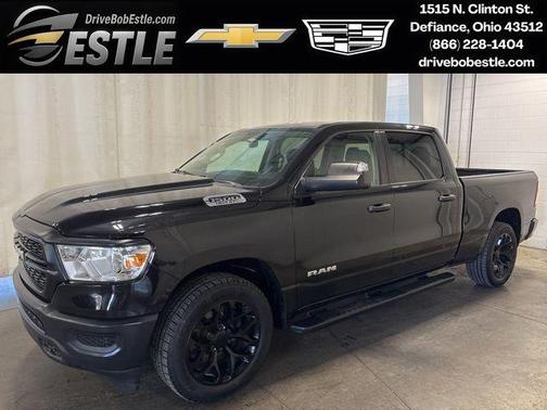 Diamond Black Crystal Pearlcoat 2019 RAM 1500 Tradesman
