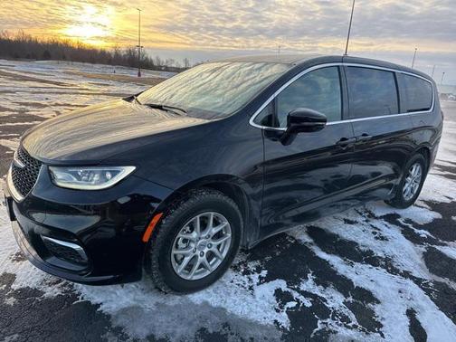 2025 Chrysler Pacifica L