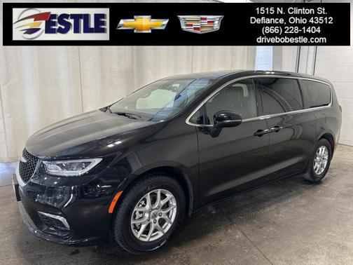 2025 Chrysler Pacifica L