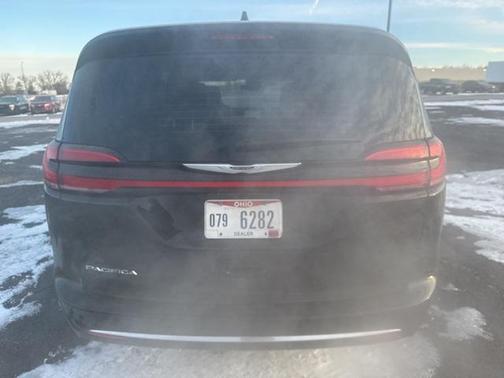 2025 Chrysler Pacifica L