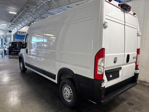 Bright White Clearcoat 2025 RAM ProMaster 2500 Tradesman