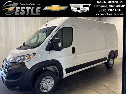 Bright White Clearcoat 2025 RAM ProMaster 2500 Tradesman
