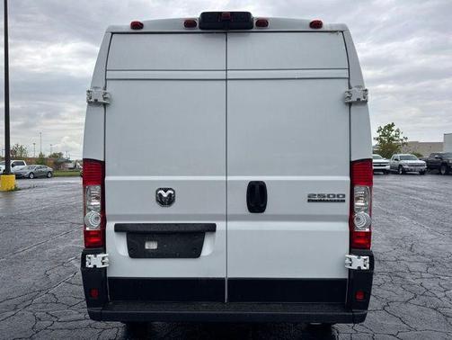 Bright White Clearcoat 2025 RAM ProMaster 2500 Tradesman
