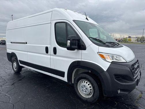 Bright White Clearcoat 2025 RAM ProMaster 2500 Tradesman