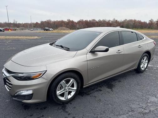 2022 Chevrolet Malibu FWD LT