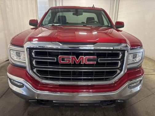 Red Quartz Tintcoat 2018 GMC Sierra 1500 SLE