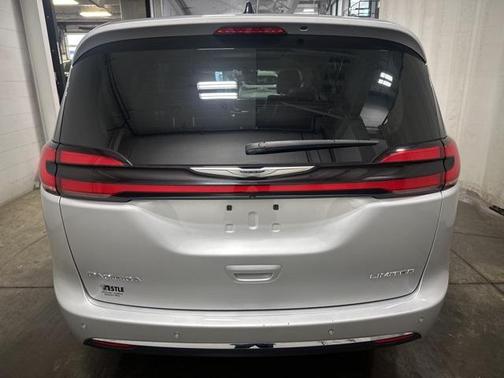 2024 Chrysler Pacifica Limited