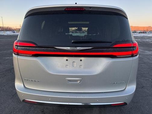 2024 Chrysler Pacifica Limited