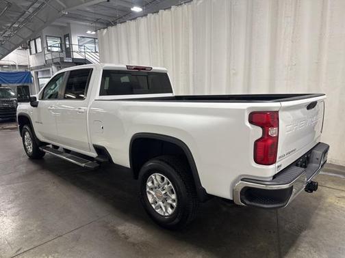 2025 Chevrolet Silverado 3500 LT