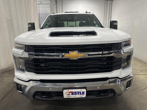 2025 Chevrolet Silverado 3500 LT