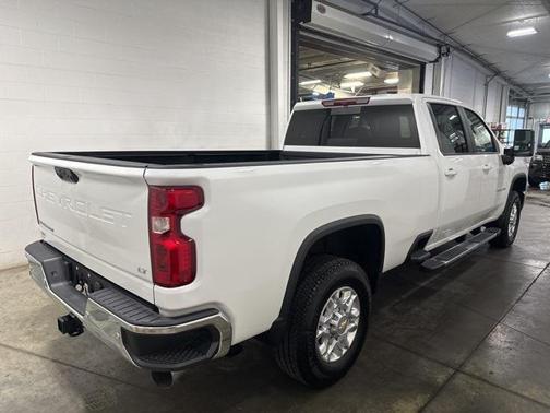 2025 Chevrolet Silverado 3500 LT