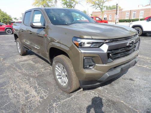 Harvest Bronze Metallic 2024 Chevrolet Colorado LT
