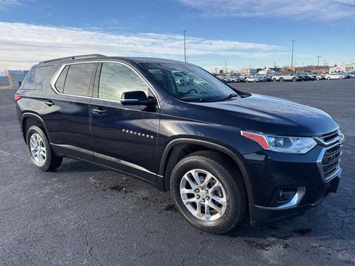2020 Chevrolet Traverse LT Cloth